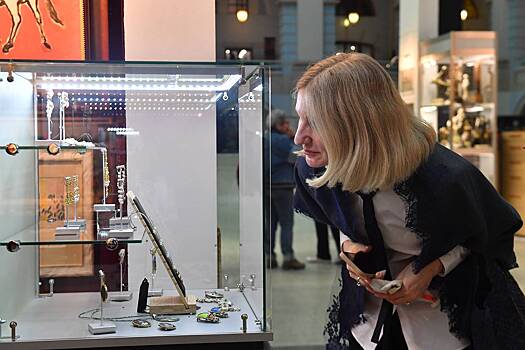 Рост спроса на ювелирные украшения в России объяснили