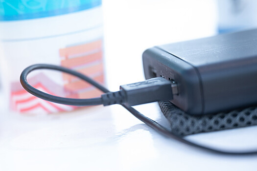 Названа причина роста продаж пауэрбанков в России