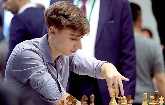 Российскому шахматисту засчитали поражение за отказ играть в маске
