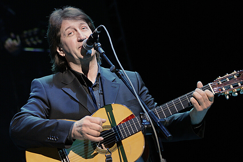 Автор и исполнитель Олег Митяев, который 19 февраля 2026 года отмечает свое 70-летие