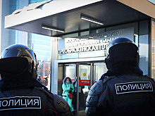 Москвичи жалуются на облавы возле станций метро для выявления уклонистов