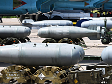 Удары бомбами ФАБ-1500 по ВСУ в Курской области попали на видео