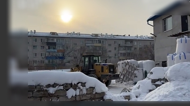 Незаконная база хранения сои оказалась в 20 метрах от жилой застройки Благовещенска