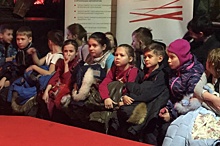 Более 150 детей посетили урок мужества в байк-центре на улице Нижние Мневники