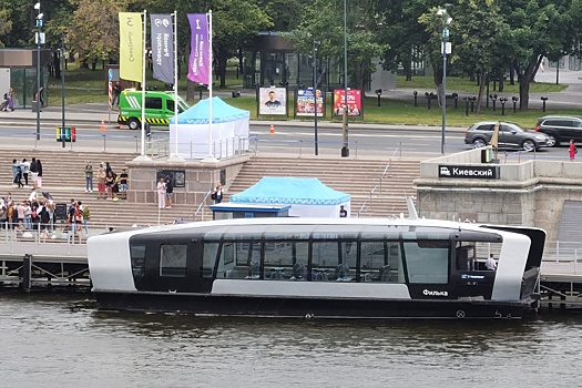 Собянин: Первые 22 тысячи пассажиров оценили регулярный маршрут речных электротрамваев