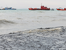На побережье Черного моря обнаружили выбросы белого вещества