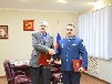 Начальник УФСИН России по Новгородской области Фарид Хайрулин и президент Адвокатской палаты региона Юрий Зотов подписали соглашение о сотрудничестве