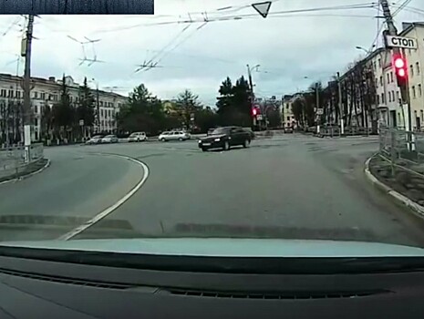 В Твери автоинспекторы задержали водителя "Приоры" за грубое нарушение ПДД