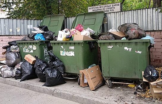 Администрация просит челябинцев фиксировать нарушения вывоза мусора
