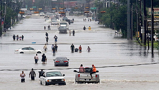 Число жертв урагана "Харви" в США возросло до 8 человек