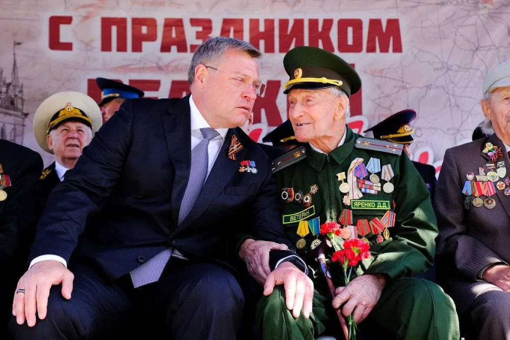 Астраханский губернатор поздравил земляков с Днем Победы