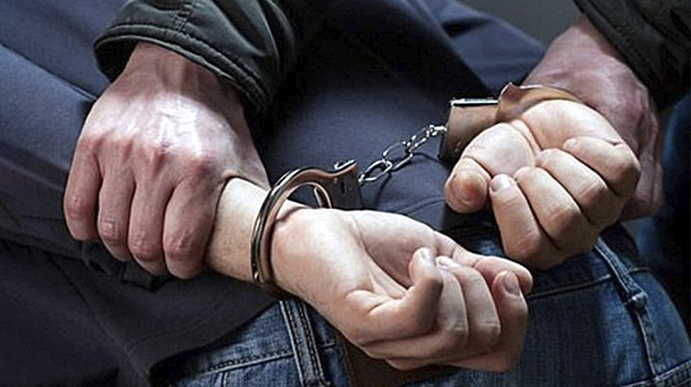 Гастролёршу-закладчицу поймали с 10 килограммами запрещёнки в Югре