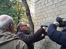 Имя буфетчика увековечено на одном из домов в районе Аэропорт
