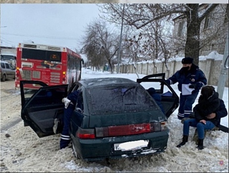 В Волгограде в ДТП с автобусом №25 пострадали две женщины