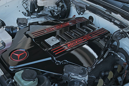 Посмотрите на Toyota Hilux c мотором V8 от Mercedes-AMG