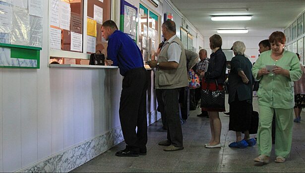 В поликлиниках появятся баннеры с информацией о бесплатной медпомощи