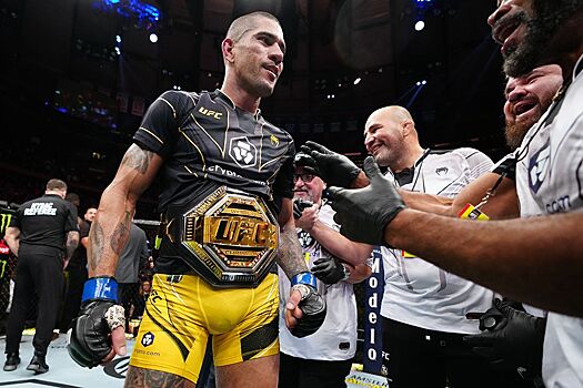 Перейра стал девятым чемпионом UFC в двух весовых категориях