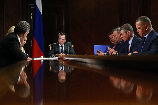 Дмитрий Медведев утвердил порядок расселения аварийного жилья