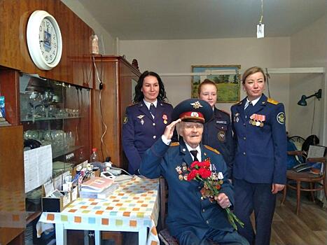 На встрече с сотрудниками ФСИН 99-летний ветеран рассказал, как брал Берлин
