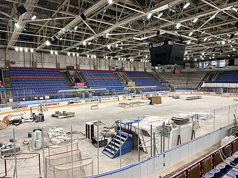 В Орске продолжается капремонт дворца спорта «Юбилейный»