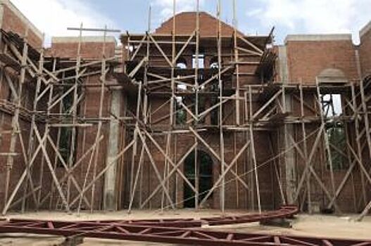 В Майкопе продолжается строительство Свято-Успенского кафедрального cобора