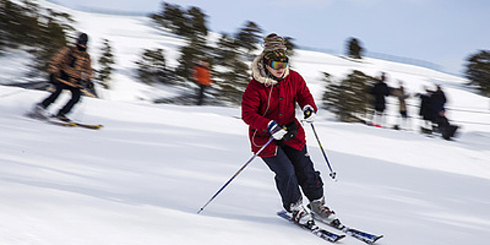Лыжи, кони, водопады. Чем привлекает новичков горнолыжный курорт "Архыз"