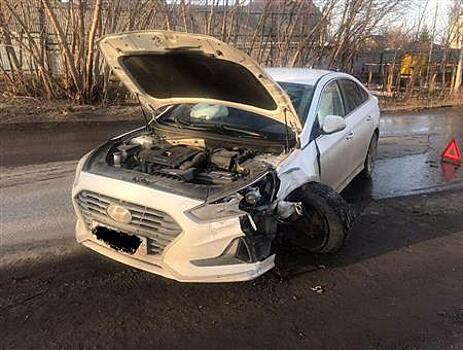 На Мехзаводе в ДТП пострадала 10-летняя пассажирка Toyota Land Cruiser