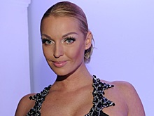 Волочкова кардинально изменила гардероб и покорила поклонников новыми элегантными образами