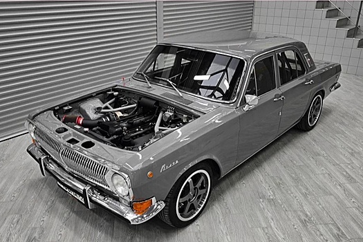 В РФ очень дорого продают уникальную "Волгу" -- с мотора сняли 700 л.с.