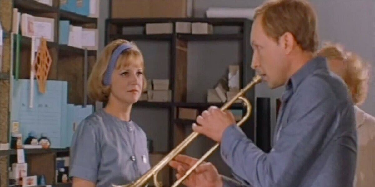 Директор из «Гаража» и другие роли. Какой мы запомним