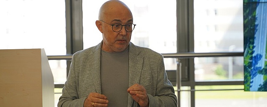 В СМИ началась кампания по реабилитации Яковлева, уволенного за нарушение эпидзаконодательства в Боткина