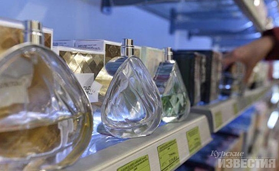 Курские полицейские установили подозреваемого в краже парфюмерии из магазина