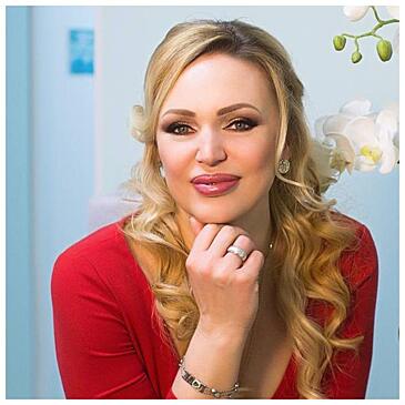 Алла Довлатова показала редкое фото дочери и призналась, что скоро станет бабушкой