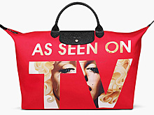 Красную сумку Longchamp украсили портретом Монро