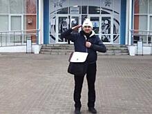 Курянин провел реанимацию в банке и спас мужчину до приезда скорой