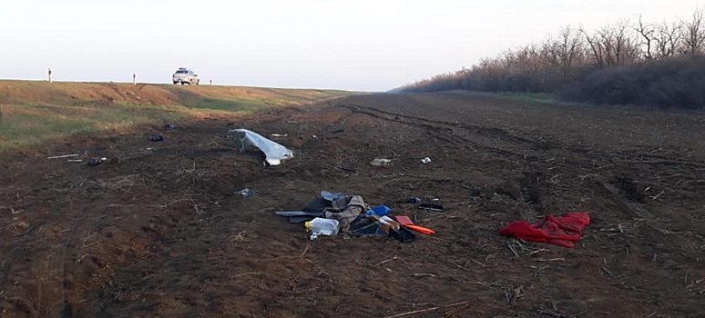 Выехал на встречку: под Сальском столкнулись две отечественные легковушки, пострадали три человека