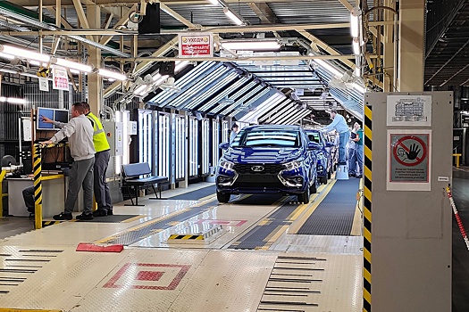 АвтоВАЗ перешел на четырехдневку, пока продажи новых авто не начнут расти