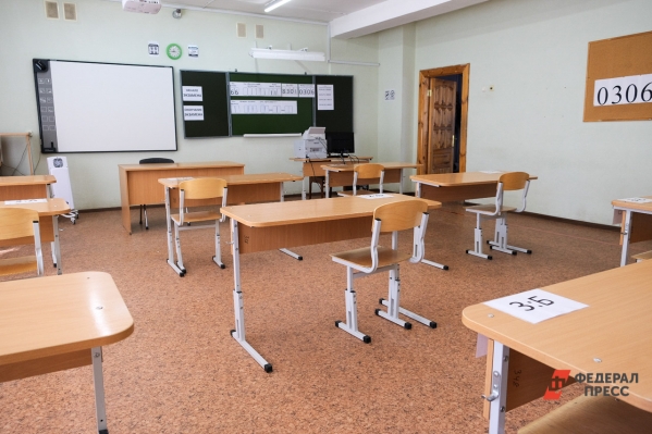 «Постоянный стресс»: жители Севастополя потребовали отменить экзамены в школах