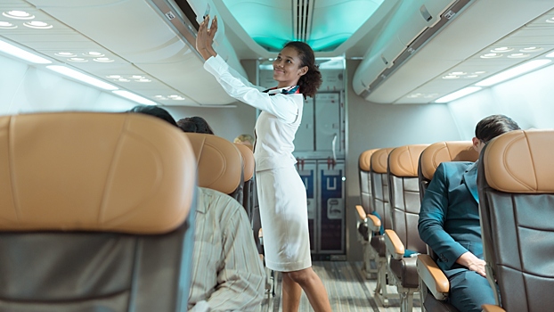 Как избежать отеков ног в самолете: простые лайфхаки для комфортного полета