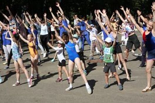 Белгородцев приглашают на зарядку с чемпионом