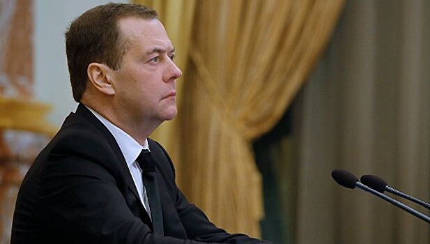 Медведев призвал ЕАЭС противостоять протекционизму на мировых рынках