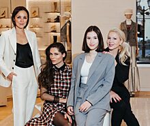 Ляйсан Утяшева, Полина Аскери, Дина Одинцова и другие на рождественском чаепитии Dior