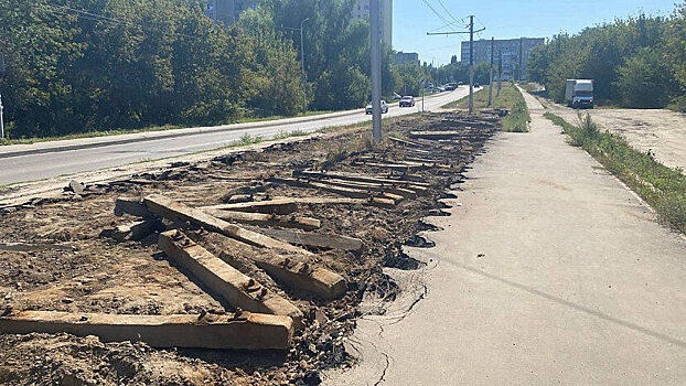 В Саратове демонтировали более 4 километров трамвайных путей и 50 опор ЛЭП