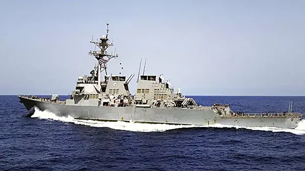 Эсминец США проследил за "морской активностью" РФ