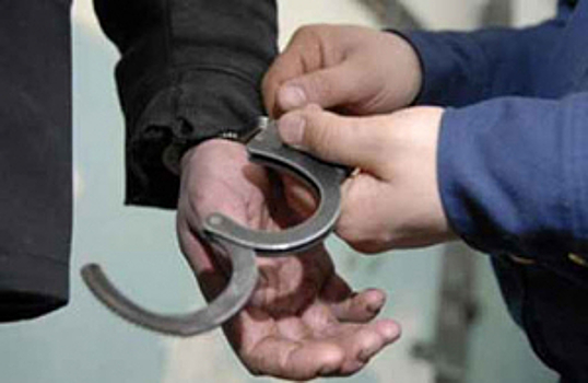 В Краснодаре оперативники задержали подозреваемого в краже крупной суммы денег и брендовых часов