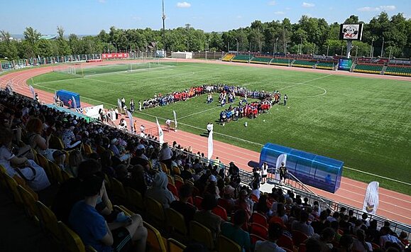 Более 300 татарстанских детей стали участниками "Урока футбола" от РФС и Группы ТАИФ