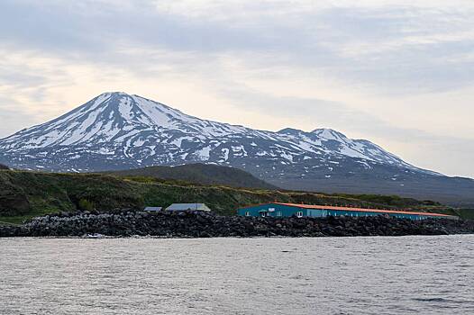 Японцы не смогли попасть на Курилы и помолились в море