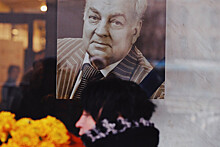 Михаил Державин похоронен рядом с отцом на Новодевичьем кладбище