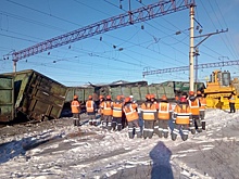 Из-за схода вагонов в Забайкалье задержали пассажирские поезда