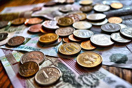 Почти 70% россиян пожаловались на проблемы с деньгами